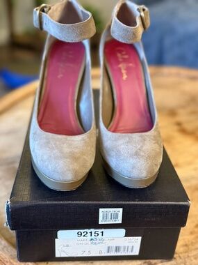 Cole Haan Nike Air Mariela Platform Pumps Greige Suede